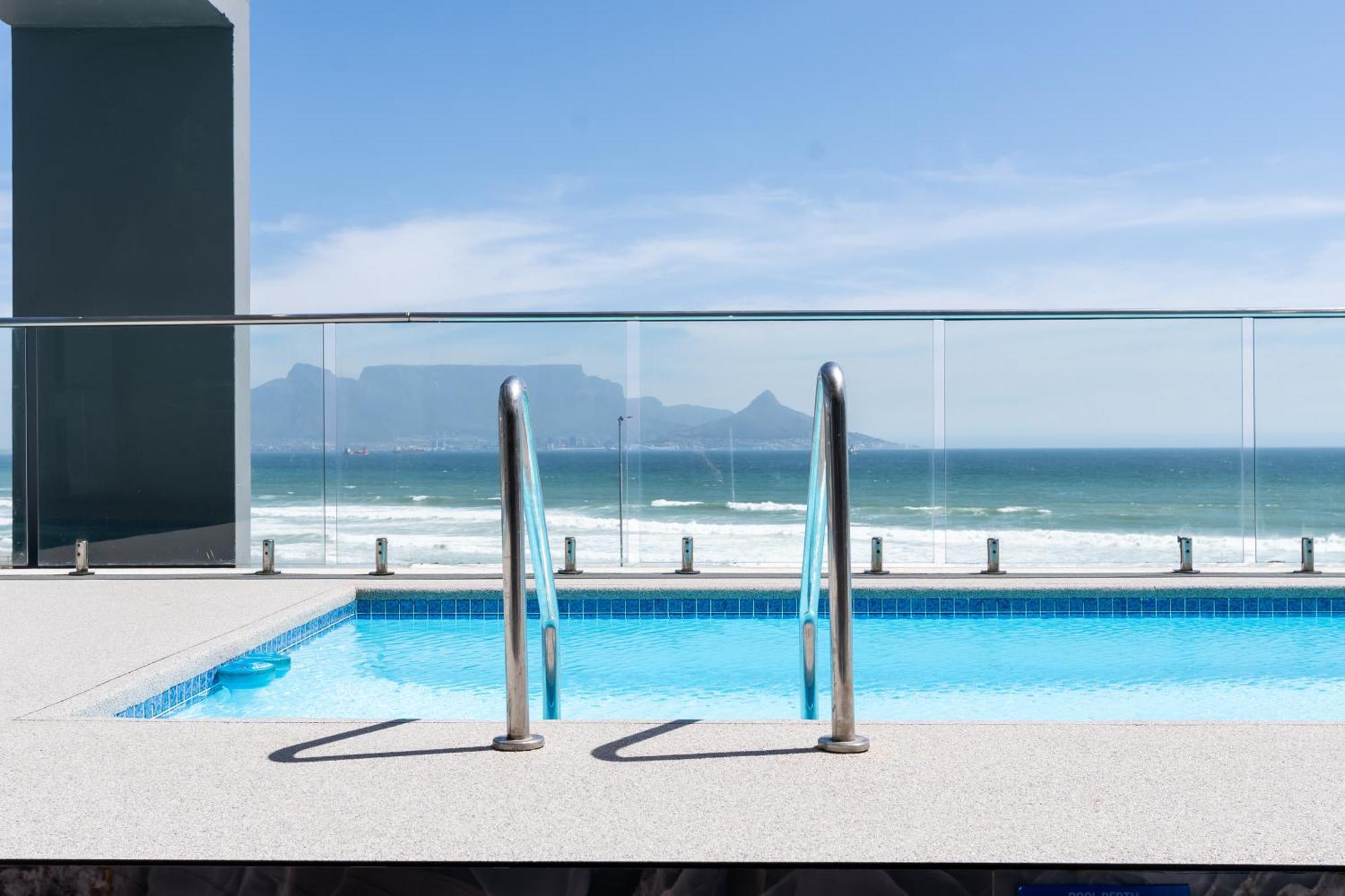 Blaauwberg Hotel Bloubergstrand